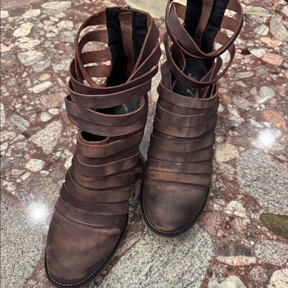 FREE-PEOPLE Bootie